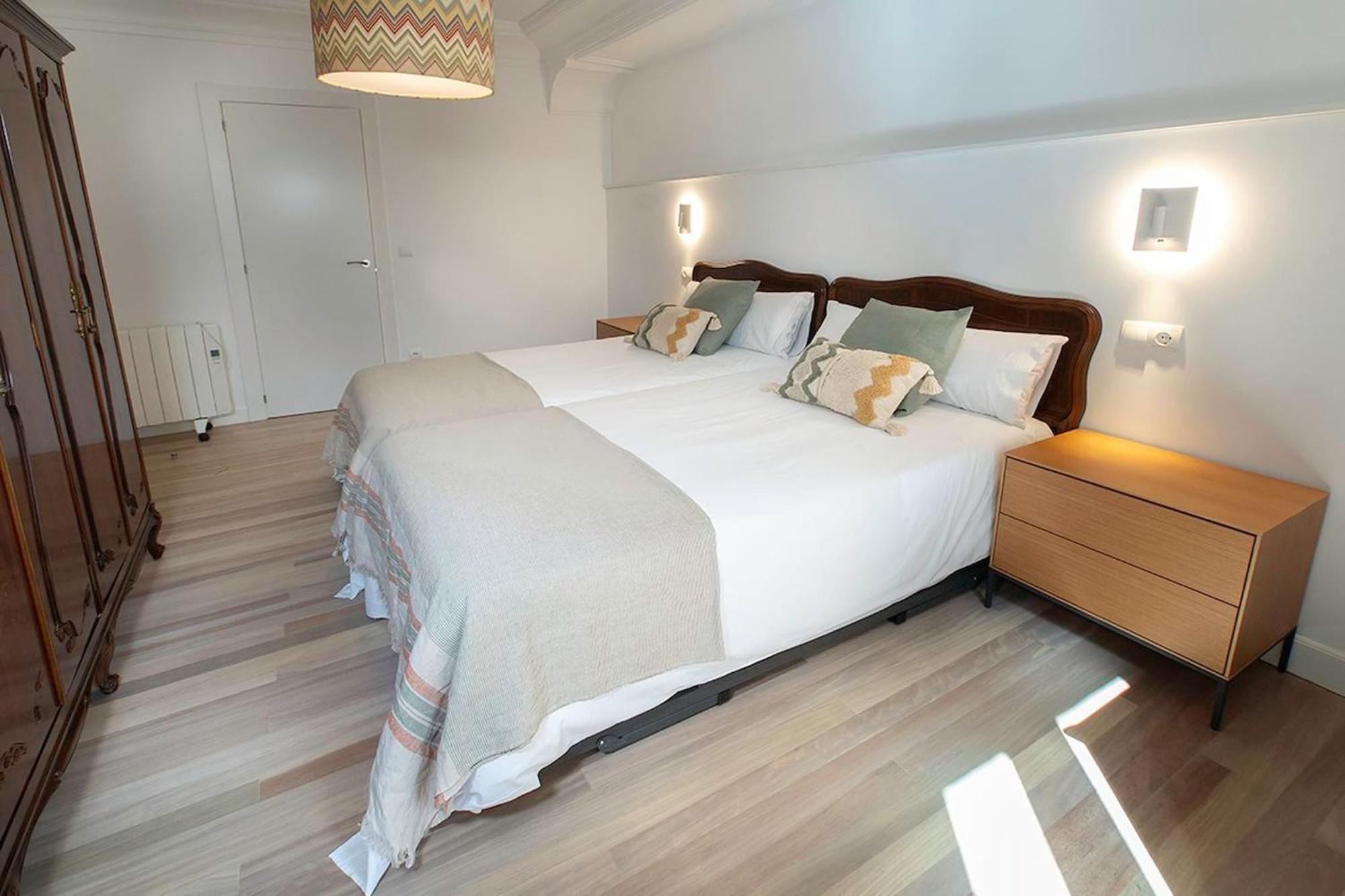 Earra - Goxo - Centro, 450M Playa Appartement Zarautz Buitenkant foto
